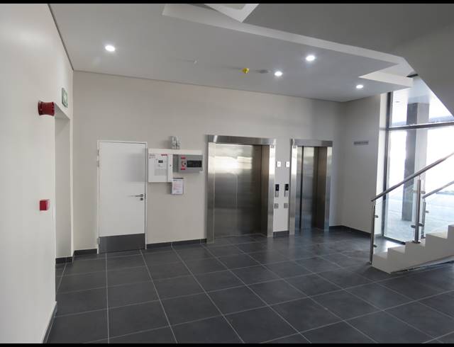 235M² MEDICAL SUITE TO LET IN PAARDEVLEI